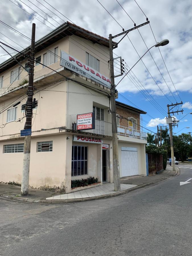 Pousada Flor Do Vale Sao Jose dos Campos Bagian luar foto